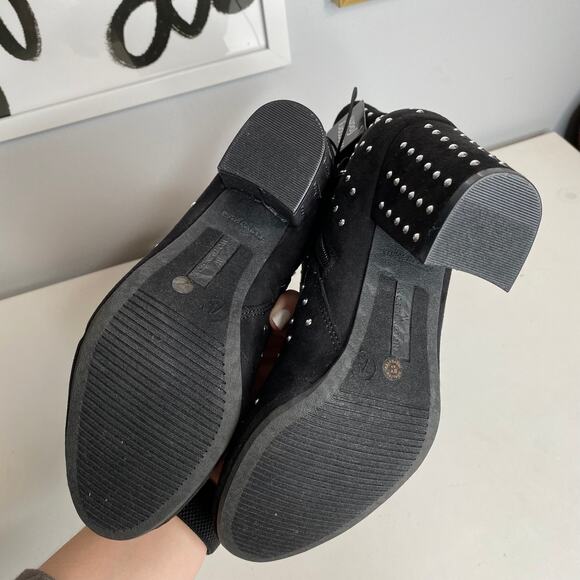 NWT Black Studded Booties - Picture 4 of 7